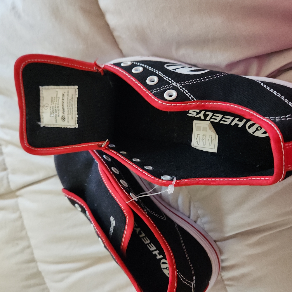 Heelys Black and Red Skate Shoes
